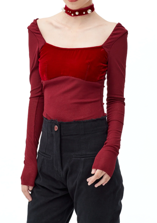 JERSEY MESH VELVET SQUARE NL TOP