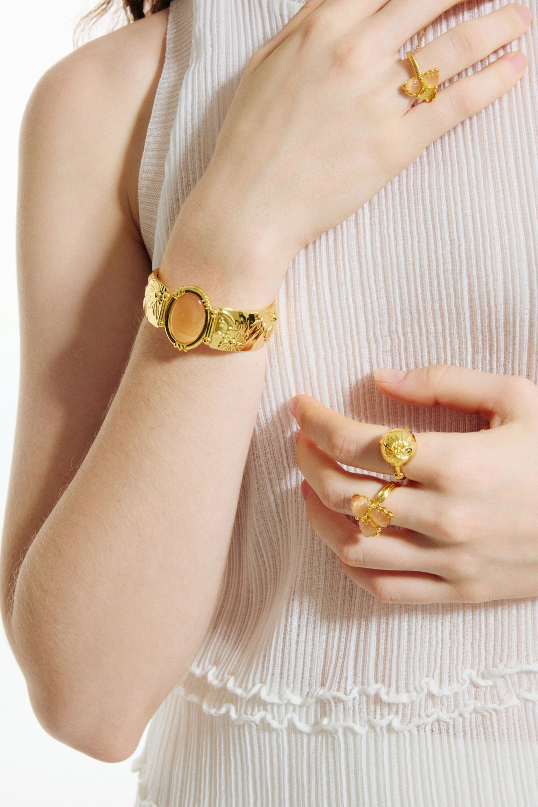 Mini Champagne Triple Flower Ring