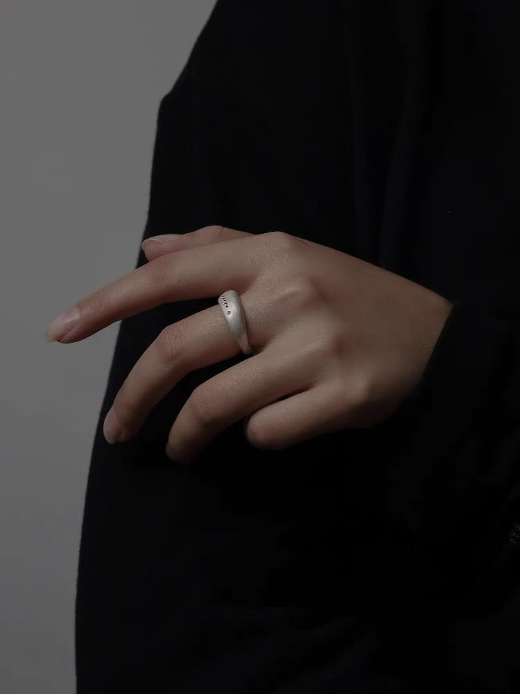 Round or not Wide Ring