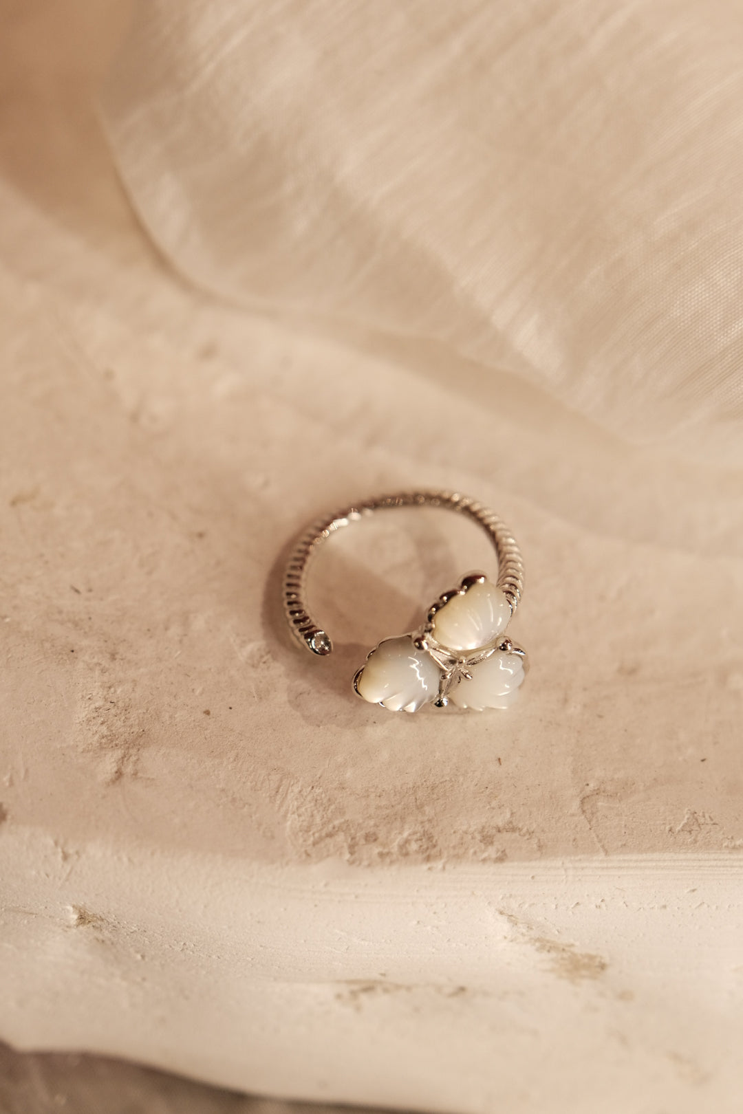 Mini Champagne Triple Flower Ring