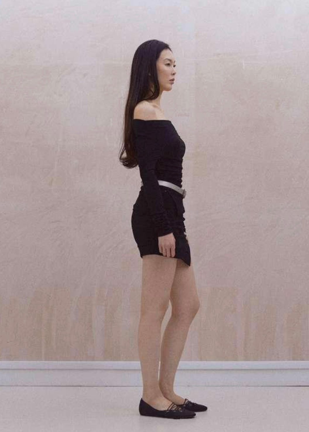 2-in-1 Asymmetric pleats Long Sleeve Top